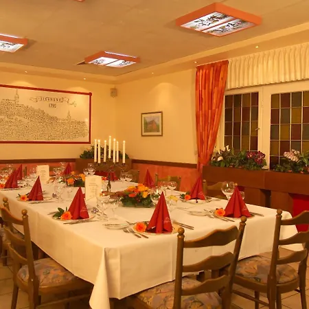 Zum Siegburger Hotell 3*